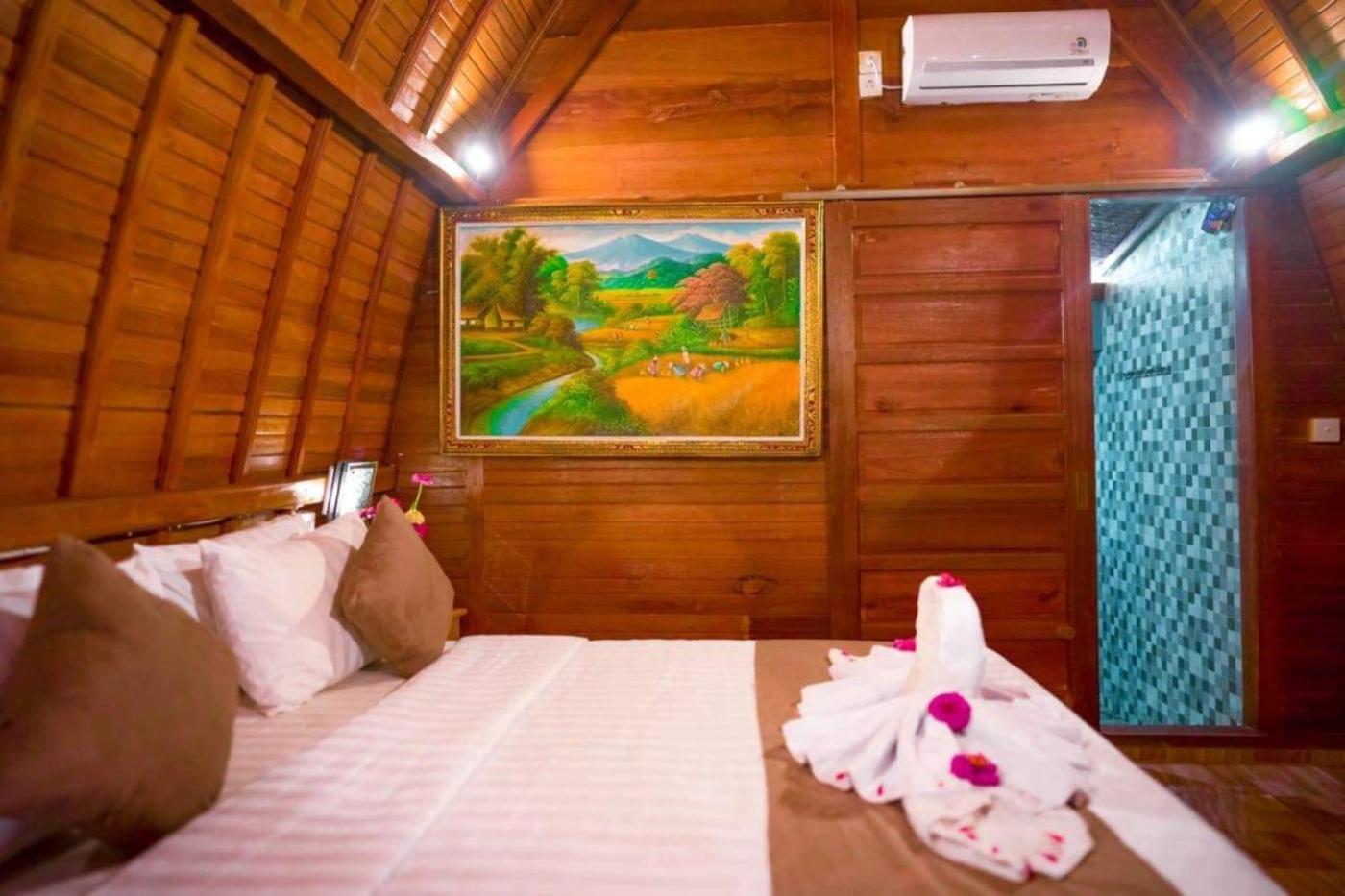 The Peace Arta Bungalow Batununggul Экстерьер фото