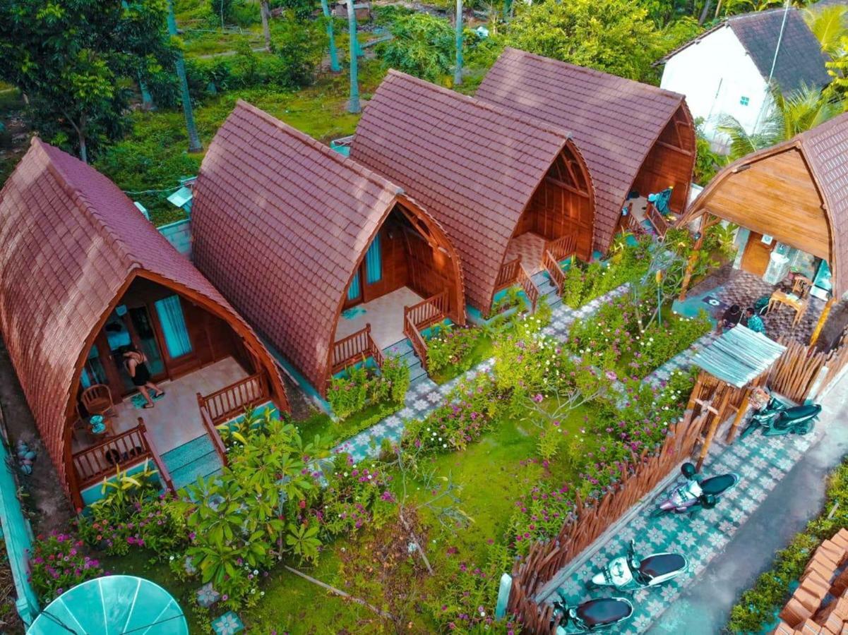 The Peace Arta Bungalow Batununggul Экстерьер фото